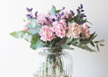 6 flores lindas, económicas y duraderas que podés comprar para decorar tus floreros