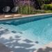 Revestimientos para piletas: Cuáles son los más elegidos y qué efectos tienen en el jardín
