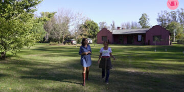 Conocé la chacra donde Connie Moreno Quintana se expresa libremente con sus rosales (primera parte)