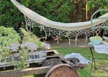 Cómo armar un rincón móvil en el jardín para aprovecharlo más (y mejor)