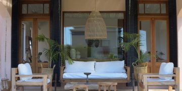 Troncos de madera: la última tendencia en espacios exteriores