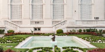 El jardín francés del Museo de Arte Decorativo: simetría, historia y arte verde en Buenos Aires