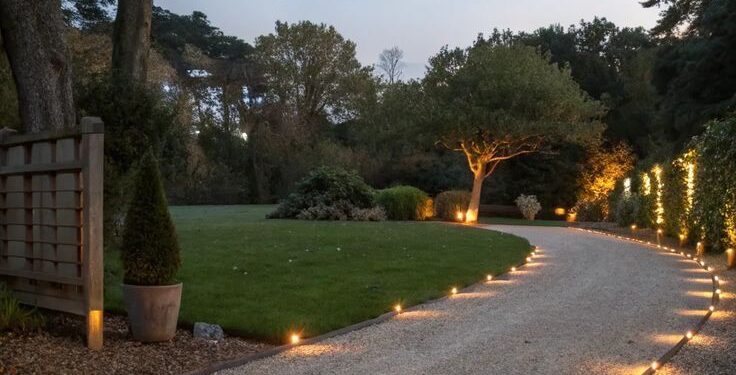 Truco simple para eliminar los yuyos de los caminos de piedra