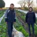 Marcos y Alejandra lograron volver al campo y allí viven un amor salpicado de huerta agroecológica, ganadería regenerativa y el placer de meter las manos en la tierra