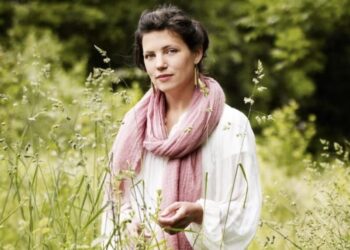 Sarah Price llega a la Argentina: una de las grandes paisajistas inglesas viene a hablar de jardines, naturaleza y asombro