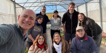 Flores, alumnos y agricultura de precisión: La recorrida final por Ciencias Agrarias
